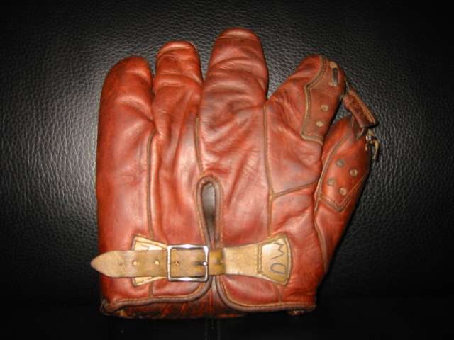 Red Faber Wilson 610 Back